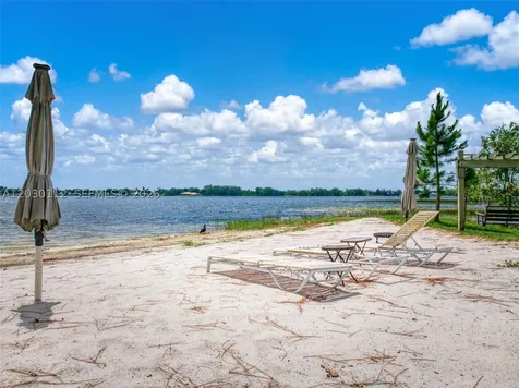 198 Blue Moon Avenue Lake Placid FL 33852