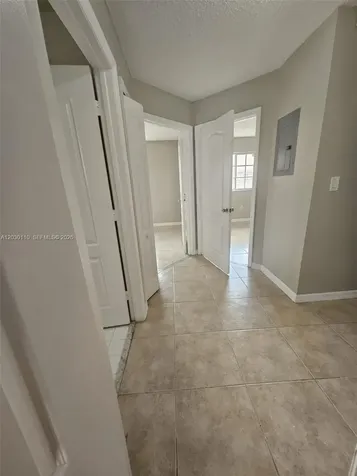 2527 W 76th Street Hialeah FL 33016