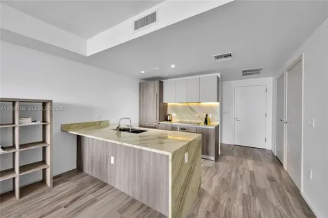 801 S Miami Avenue Miami FL 33130