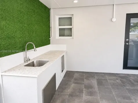 209 SW 5th Street Dania Beach FL 33004