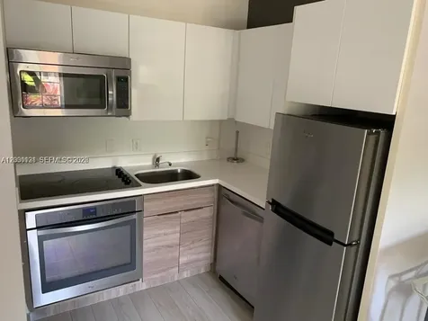 1450 Meridian Avenue Miami Beach FL 33139