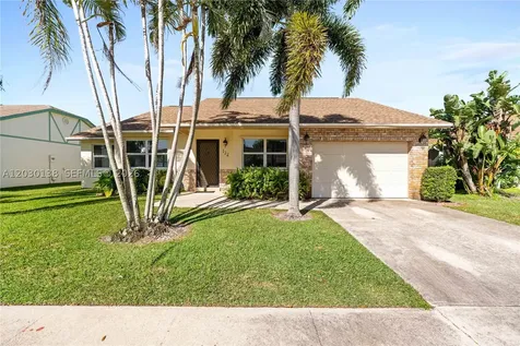 132 Wandering Trail Jupiter FL 33458