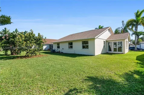 132 Wandering Trail Jupiter FL 33458