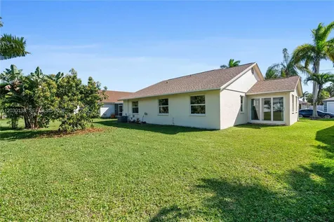 132 Wandering Trail Jupiter FL 33458