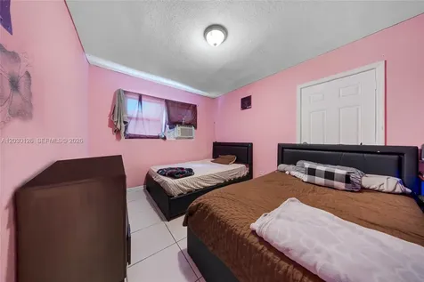 1035 NW 4th Street Miami FL 33128