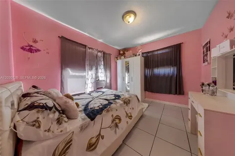 1035 NW 4th Street Miami FL 33128
