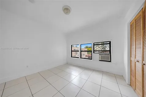1035 NW 4th Street Miami FL 33128
