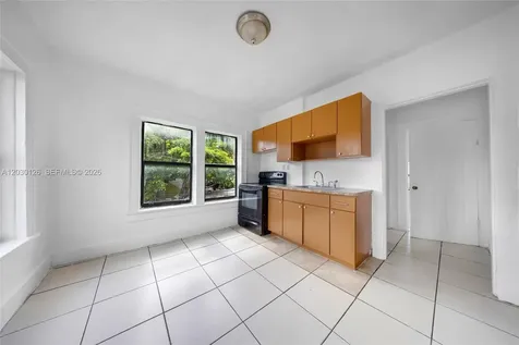 1035 NW 4th Street Miami FL 33128