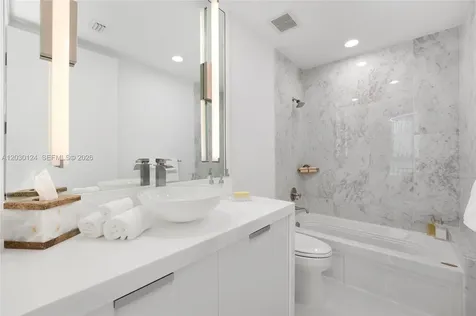 5959 Collins Avenue Miami Beach FL 33140