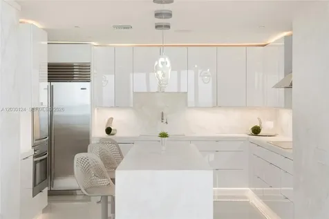 5959 Collins Avenue Miami Beach FL 33140