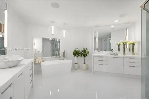 5959 Collins Avenue Miami Beach FL 33140