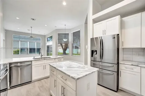 6334 SW 192nd Avenue Pembroke Pines FL 33332