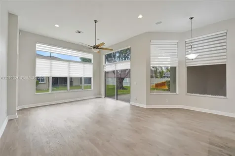 6334 SW 192nd Avenue Pembroke Pines FL 33332