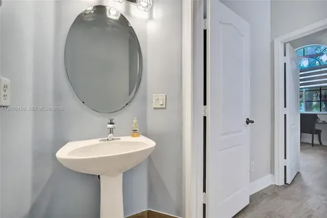 6334 SW 192nd Avenue Pembroke Pines FL 33332