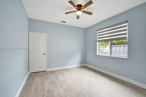 6334 SW 192nd Avenue Pembroke Pines FL 33332