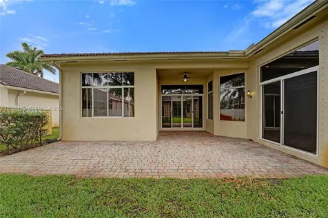 6334 SW 192nd Avenue Pembroke Pines FL 33332