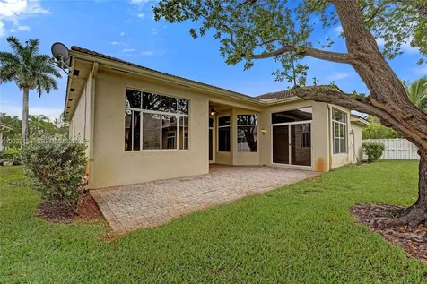 6334 SW 192nd Avenue Pembroke Pines FL 33332