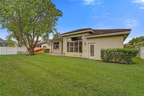 6334 SW 192nd Avenue Pembroke Pines FL 33332
