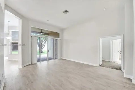 6334 SW 192nd Avenue Pembroke Pines FL 33332