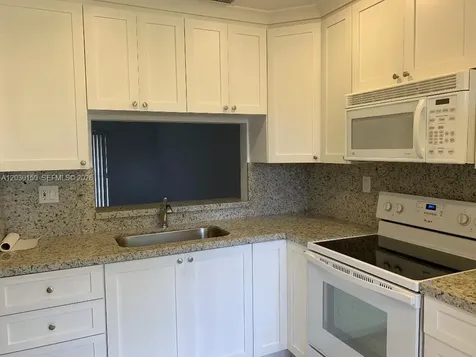 11206 SW 125th Place Miami FL 33186