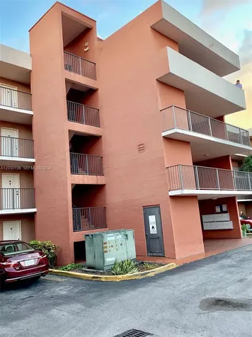 5825 W 25th Court Hialeah FL 33016