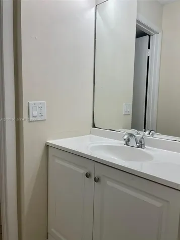 5825 W 25th Court Hialeah FL 33016