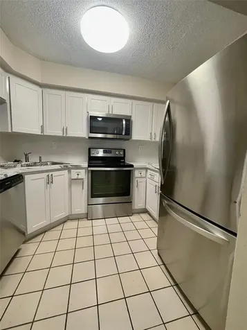 5825 W 25th Court Hialeah FL 33016