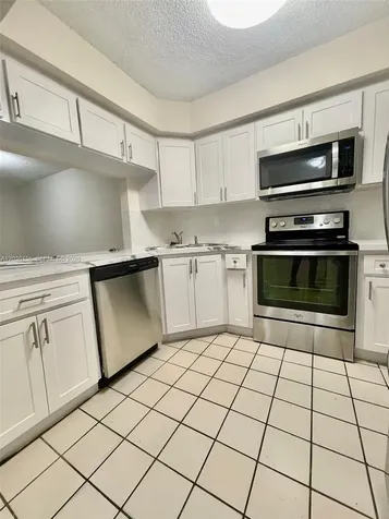 5825 W 25th Court Hialeah FL 33016