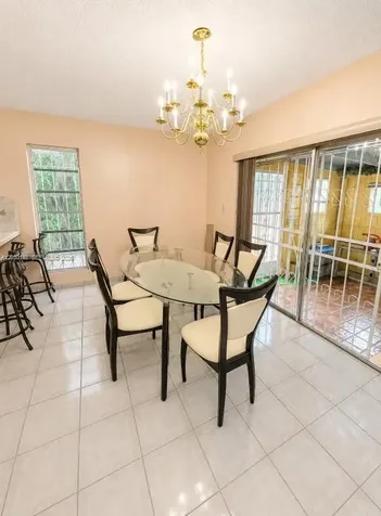 9013 SW 8th Terrace Miami FL 33174