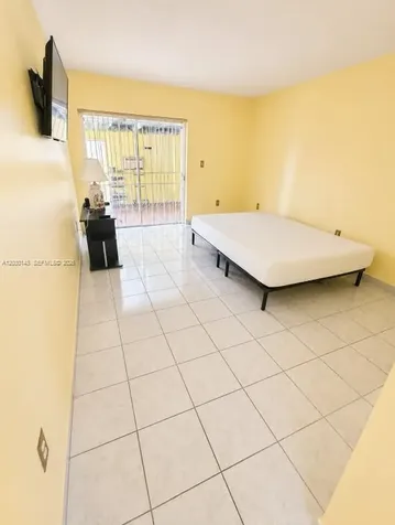 9013 SW 8th Terrace Miami FL 33174