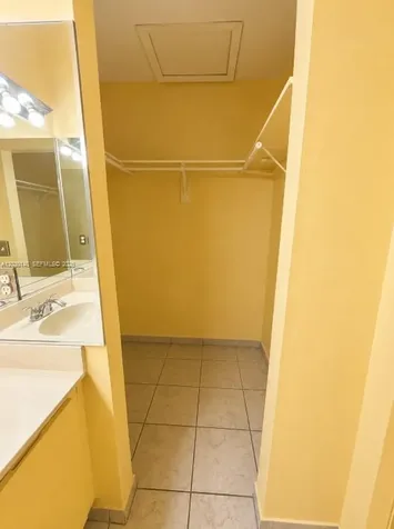 9013 SW 8th Terrace Miami FL 33174