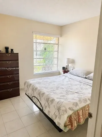 9013 SW 8th Terrace Miami FL 33174