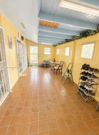 9013 SW 8th Terrace Miami FL 33174