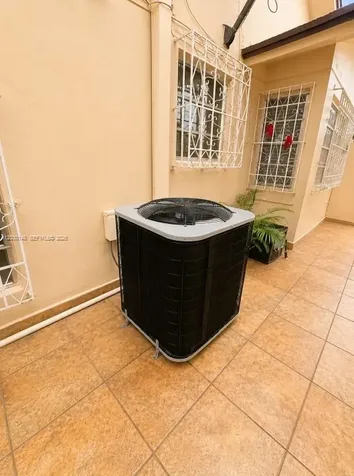 9013 SW 8th Terrace Miami FL 33174
