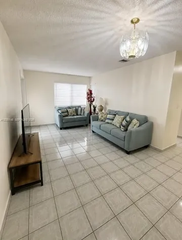 9013 SW 8th Terrace Miami FL 33174