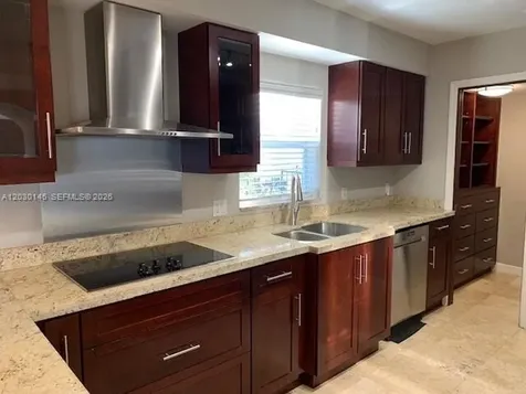 423 Alhambra Circle Coral Gables FL 33134