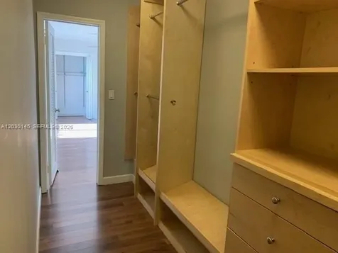 423 Alhambra Circle Coral Gables FL 33134