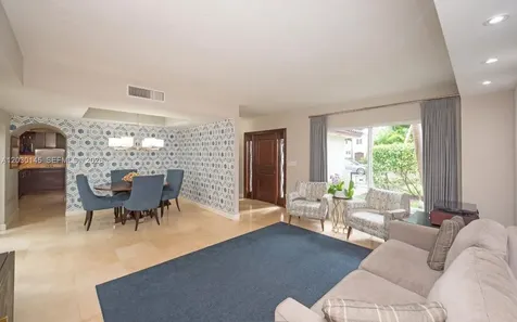 423 Alhambra Circle Coral Gables FL 33134