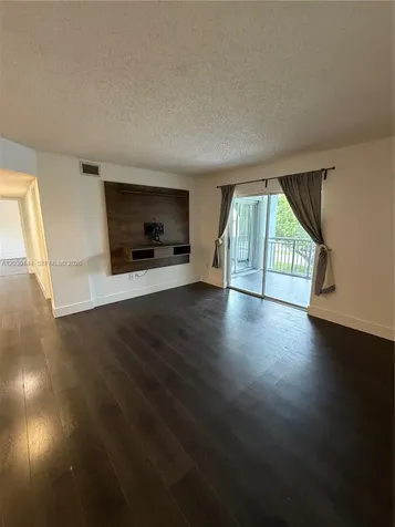 8540 SW 212th Street Cutler Bay FL 33189