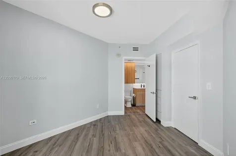 350 S Miami Avenue Miami FL 33130
