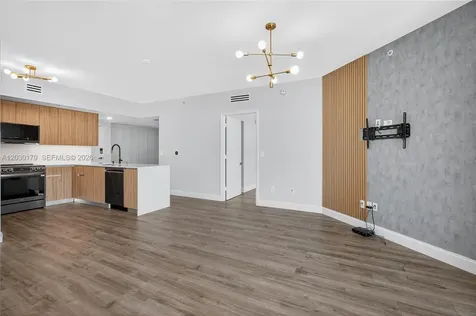 350 S Miami Avenue Miami FL 33130
