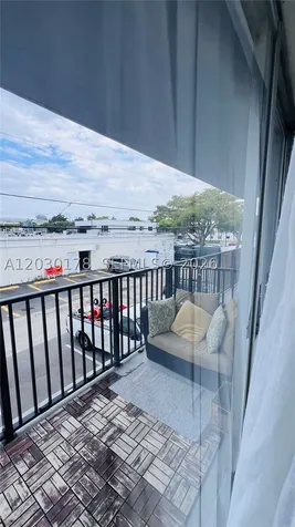 1100 NE 1st Court Hallandale Beach FL 33009