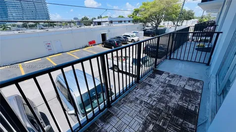 1100 NE 1st Court Hallandale Beach FL 33009