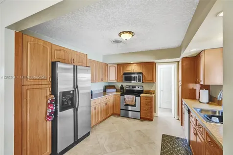 1825 NE 187th Street Miami FL 33179