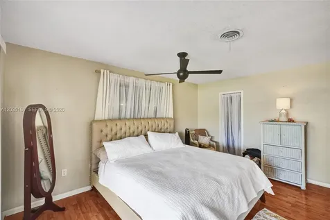 1825 NE 187th Street Miami FL 33179