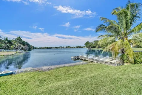 1825 NE 187th Street Miami FL 33179