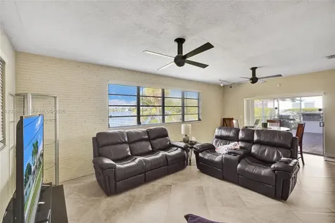 1825 NE 187th Street Miami FL 33179