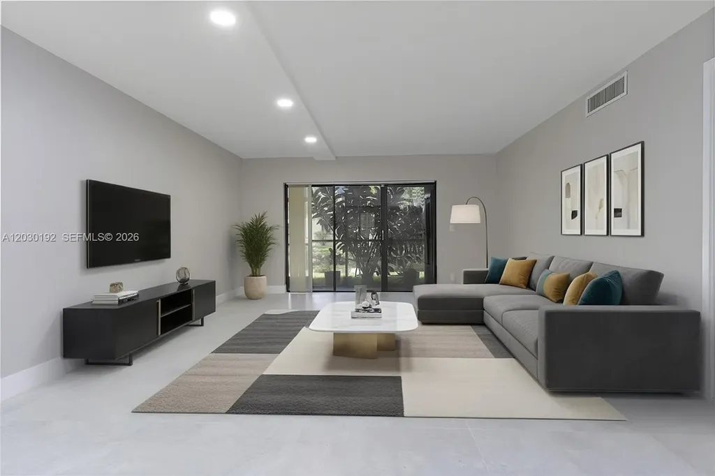 193 Lakeview Drive Weston FL 33326