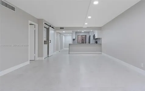 193 Lakeview Drive Weston FL 33326