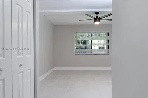 193 Lakeview Drive Weston FL 33326